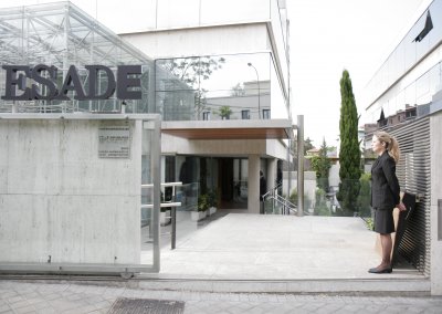 Entrada Esade Business School