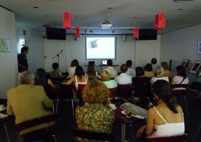 Pedro Amador en la Fnac en Bilbao