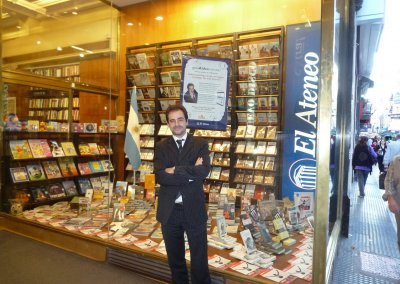 Conferencista Pedro Amador en el Ateneo